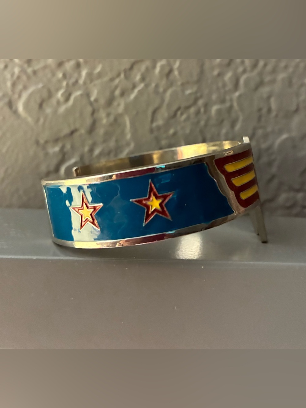 Rare Wonder Woman Enamel silver Cuff Bracelet. - Picture 3 of 5